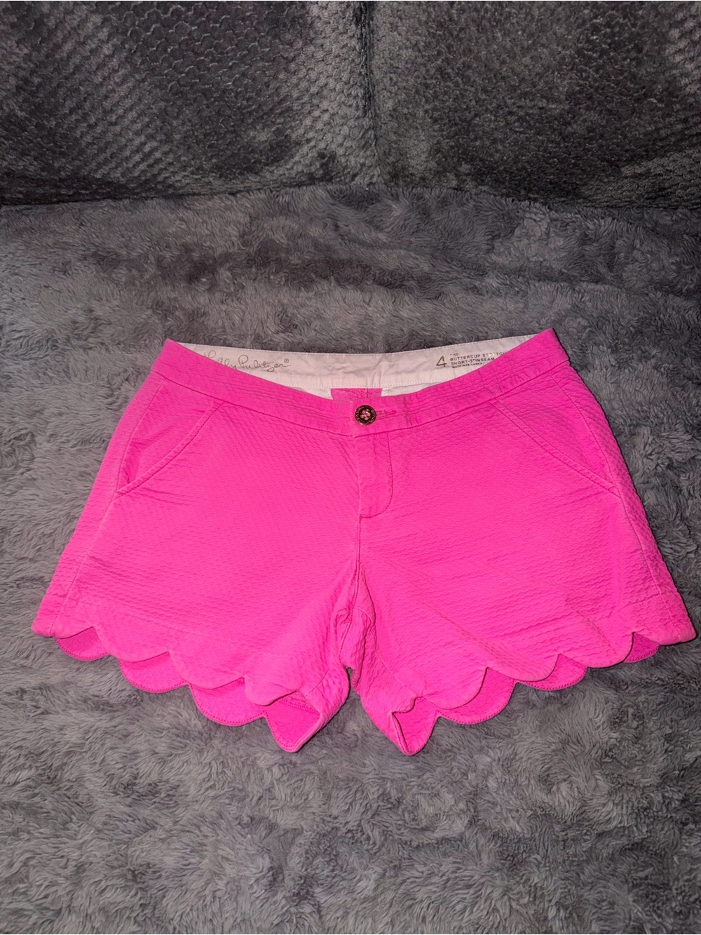 Lilly Pulitzer Women’s Scalloped Hem Pink Shorts